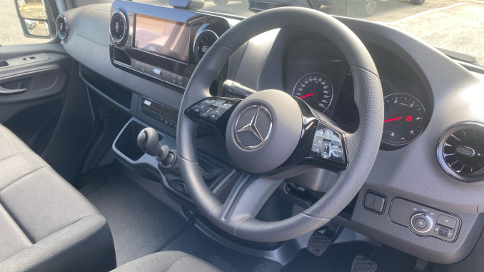 Mercedes-Benz Sprinter 315Cdi L3 Diesel Rwd 3.5t H2 Pro Van 9G-Tronic - Image 20